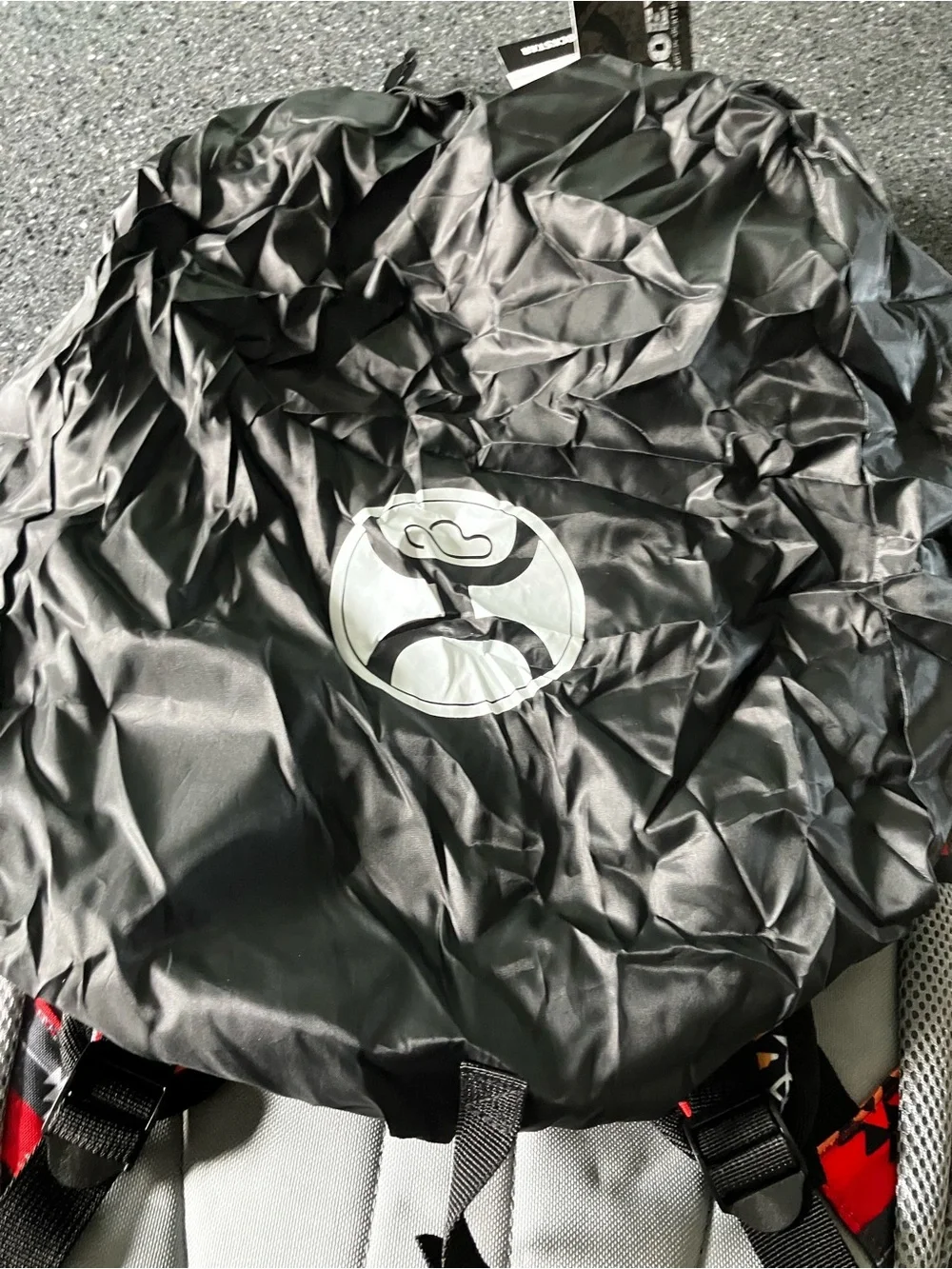 Hooey Red, Gray and Black unisex Backpack with hat holder and rain cover NWT